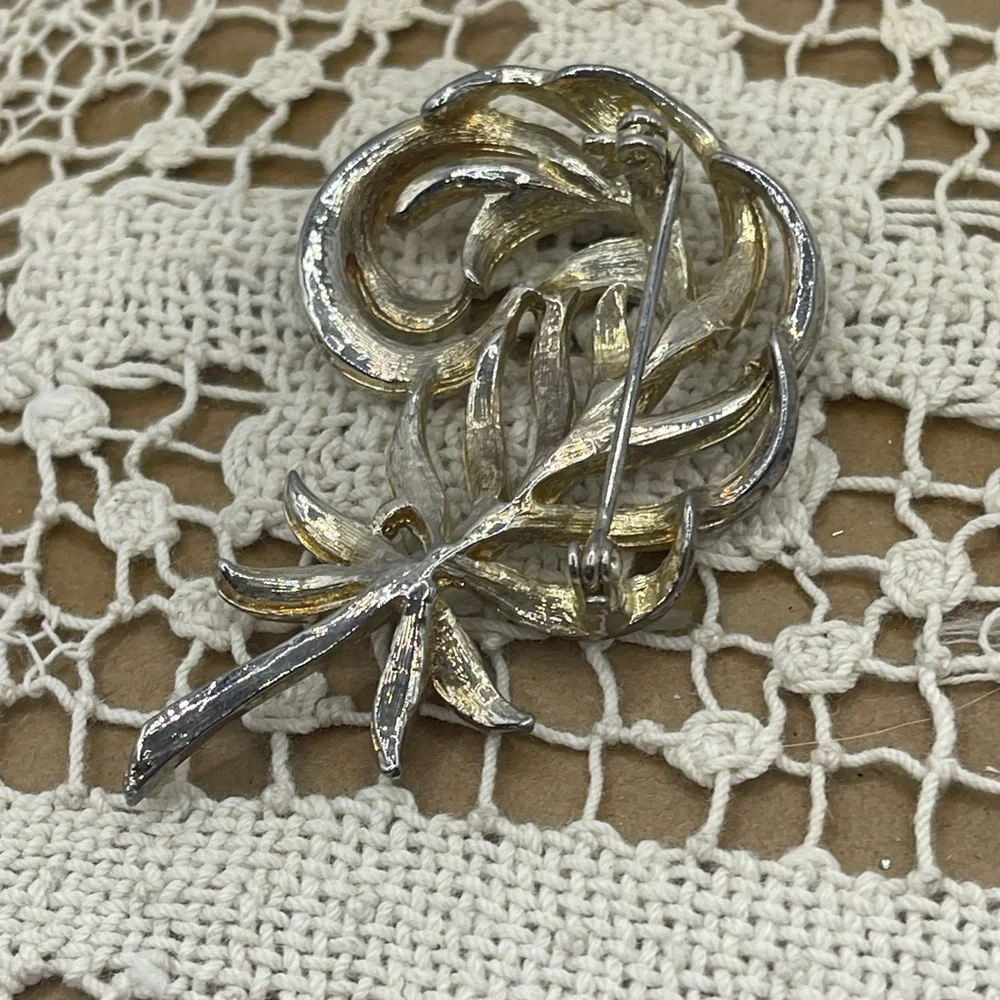 Vintage Silver Tone Swirl Leaf Feather‎ Brooch Pin Mid Century Modern Style